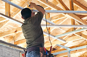 Lavori di ristrutturazione di uffici, case e appartamenti